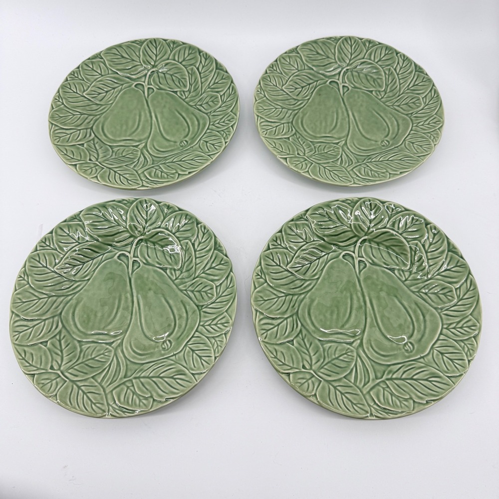 Bordallo Pinheiro Salad Plate Set 4 Pear Leaf Embossed Majolica Ceramic Green